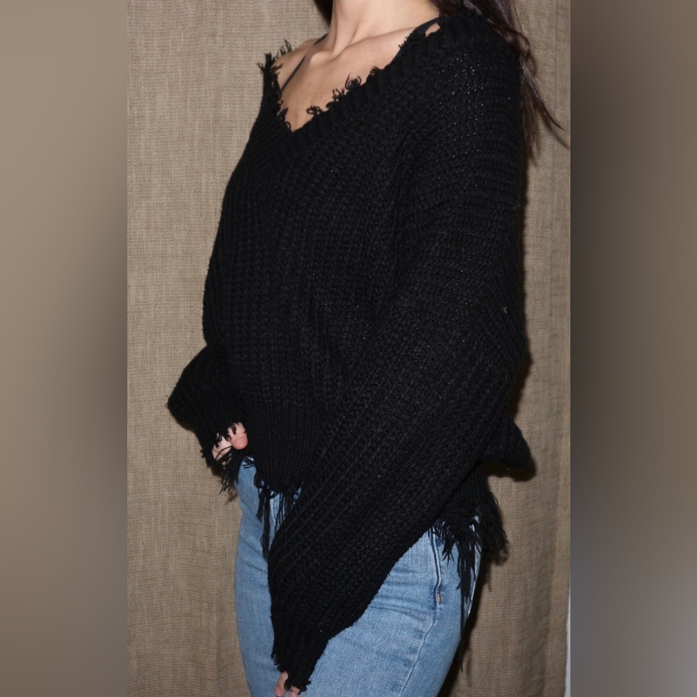 Main Strip Black sweater Size S/M